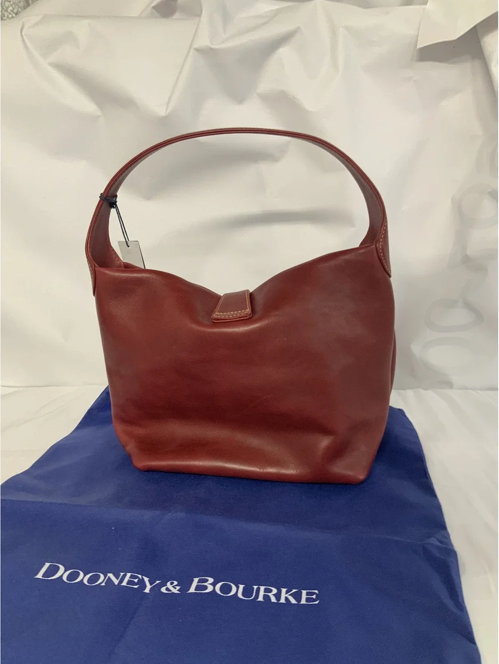 DOONEY AND BOURKE FLORENTINE LEATHER LOGO LOCK HOBO-READ DESCRIPTION